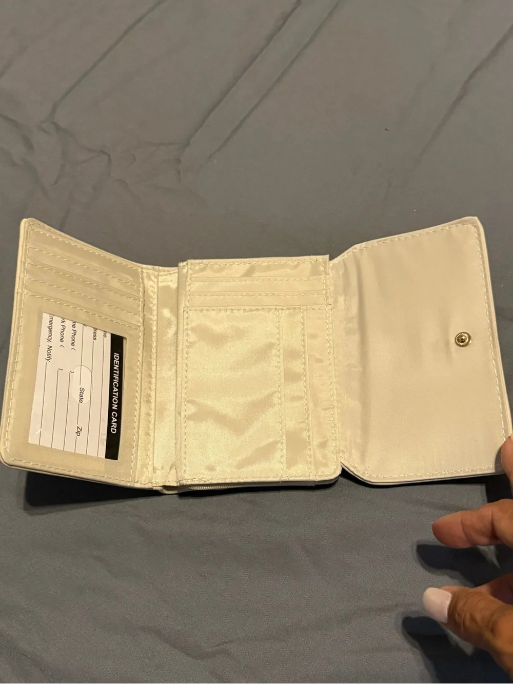 Compact Faux Leather Trifold Cream Card Holder Wallet - Sleek Everyday Organizer